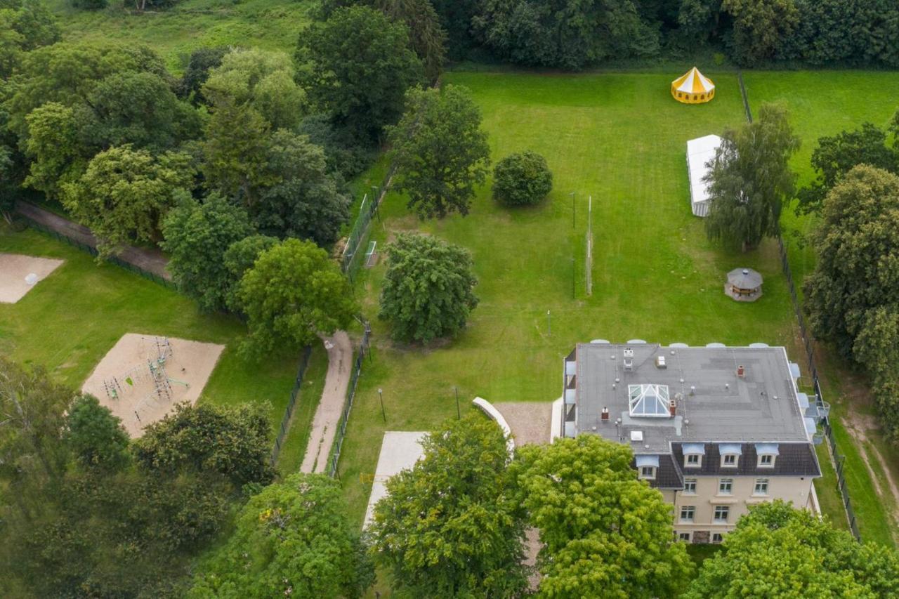 Familienhotel Schloss Leizen Bioverpflegung ภายนอก รูปภาพ