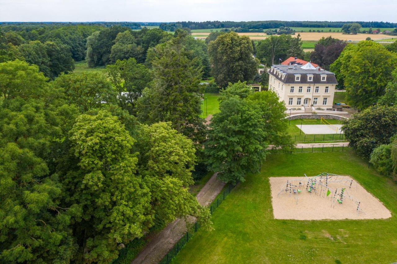 Familienhotel Schloss Leizen Bioverpflegung ภายนอก รูปภาพ