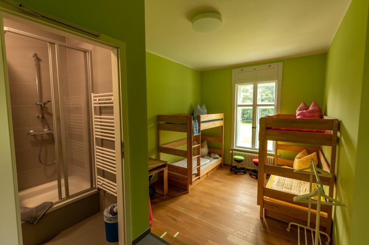 Familienhotel Schloss Leizen Bioverpflegung ภายนอก รูปภาพ