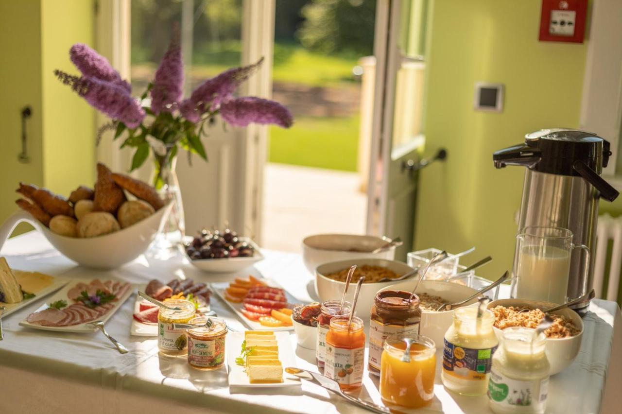 Familienhotel Schloss Leizen Bioverpflegung ภายนอก รูปภาพ
