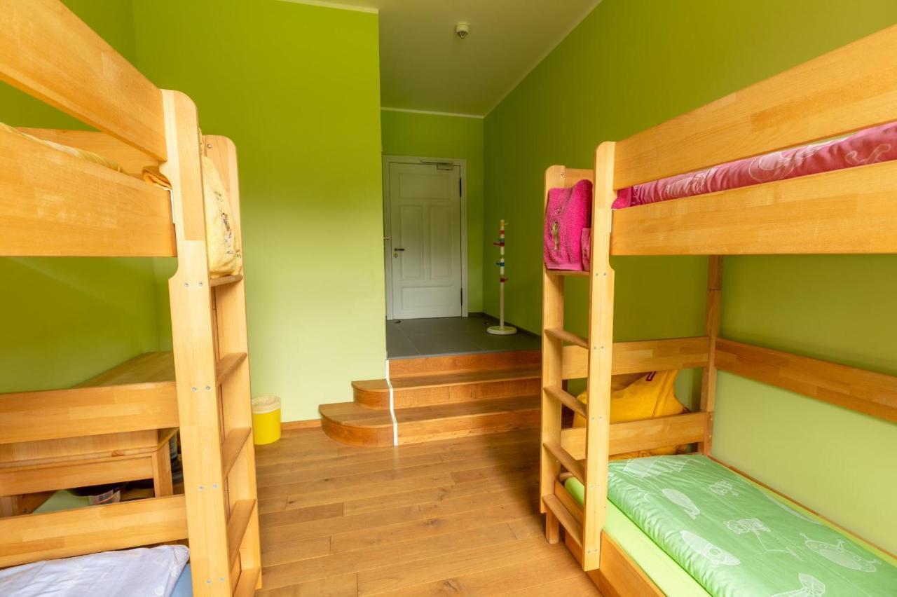 Familienhotel Schloss Leizen Bioverpflegung ภายนอก รูปภาพ